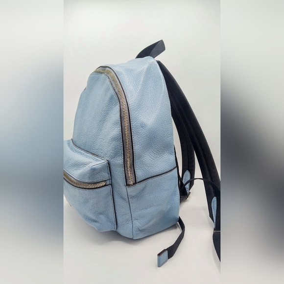 Coach woman's Campus backpack with Varsity pin & Coin Case.  Light blue. EUC - Picture 4 of 10